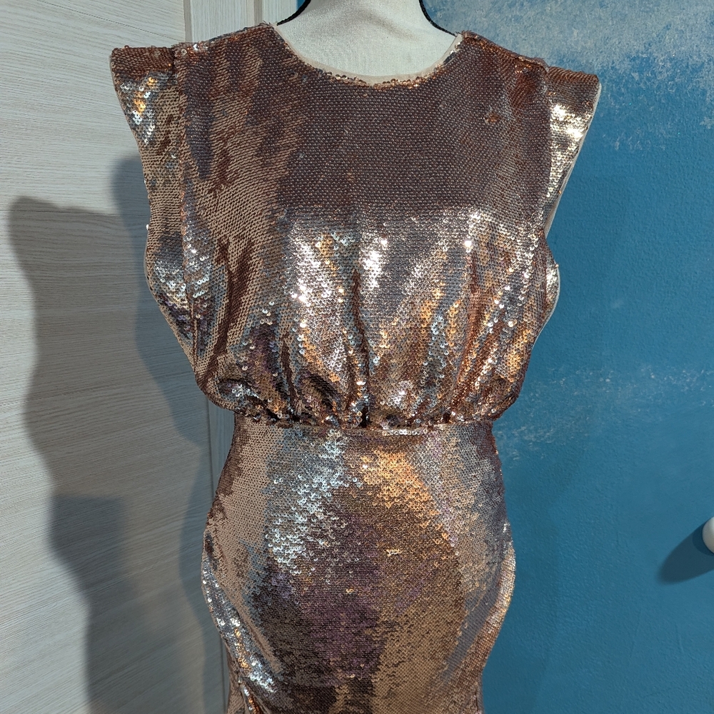 Aidan Mattox Sequin Sleeveless Dress - Bronze, size 4.